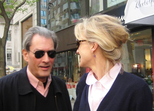 Auster y Siri Hudvest en Madison Avenue (foto V-M)